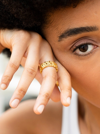 Wide Raffia Ring