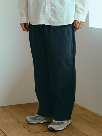원턱 와이드 퍼티그 팬츠 네이비