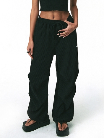 CALIE PLEATS PANT BLACK