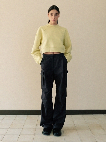 (리오더로 4월5일 부터 출고) logo volume sleeve cropped top (lime)