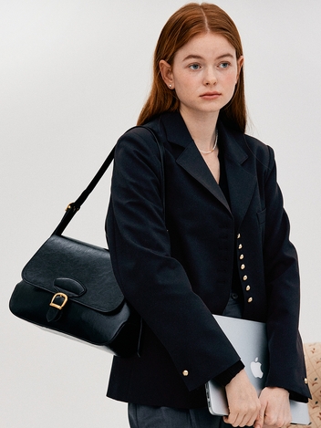 Buckle Flap Bag_Crack Black