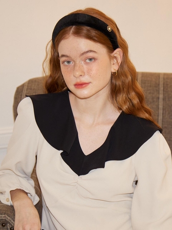 Button Point Velvet Hairband_ Black