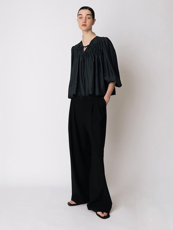 CO V-NECK SHIRRING BLOUSE_BLACK