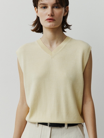LANA WOOL V NECK VEST - YELLOW