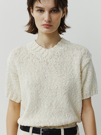 ORGANIC COTTON V NECK KNIT TOP - IVORY
