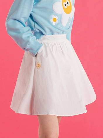 리나 플레어 스커트 화이트