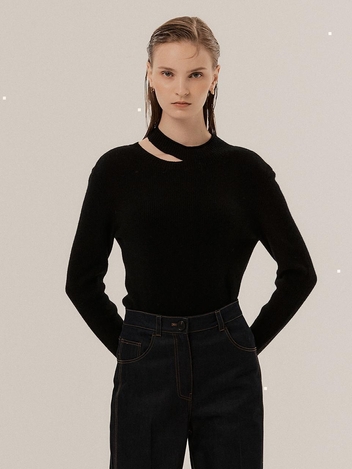 [HUNCH] NECK SLIT POINT PULLOVER KNIT