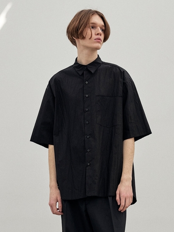 Crease 1/2 shirt (black)