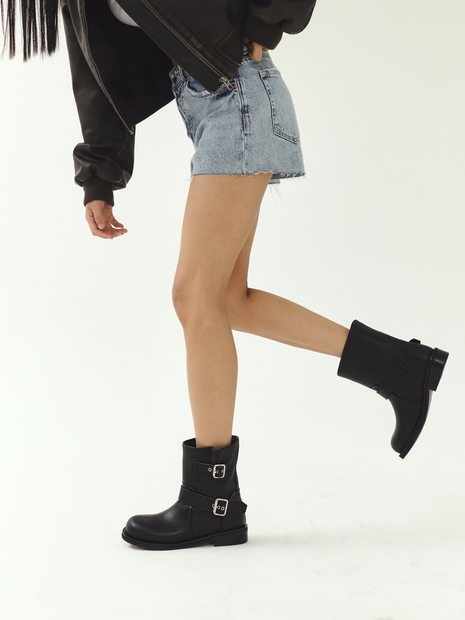 MOON BIKER ANKLE BOOTS 문 바이커 앵클부츠 23S01BK