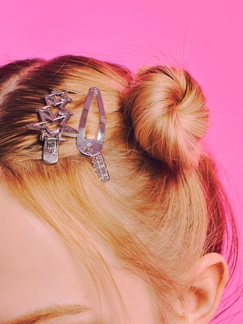 CM 1522 HAIRPIN [SILVER]