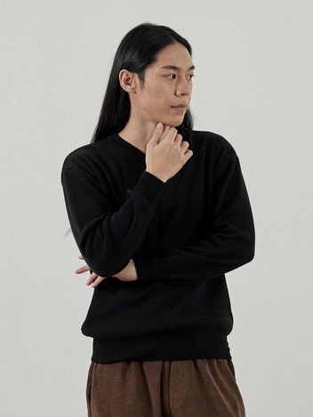 캐시 세미 브이넥 니트 티셔츠 (블랙)