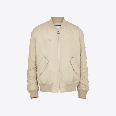 당일배송 우영미 남성 메탈 스퀘어 백로고 나일론 자켓 (베이지) W231JP07936E