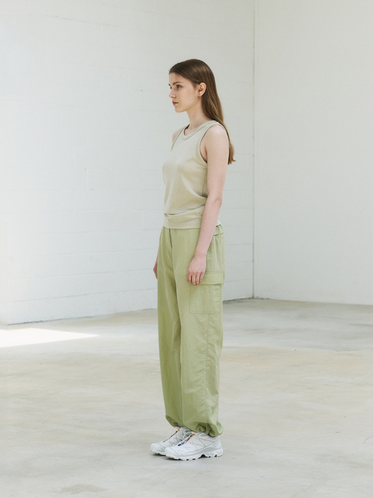 Cargo pants (light khaki)