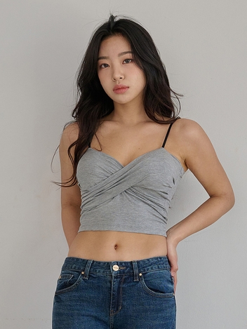 러비 셔링 캡 크롭 끈나시
