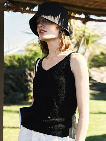 Boucle V-neck Sleeveless (Black)