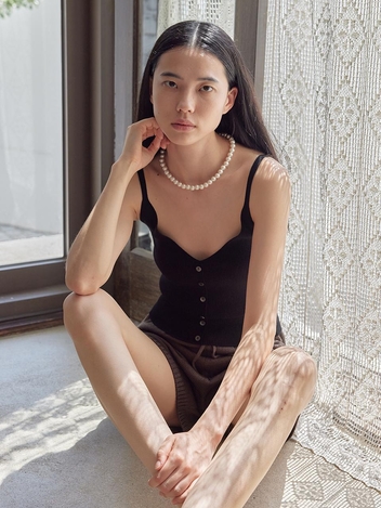 Ally Button Sleeveless Knit Top_Black