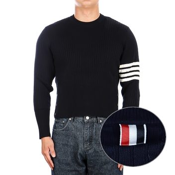 [톰브라운] 23SS (MKA460A Y3014 415) 남성 사선완장 니트