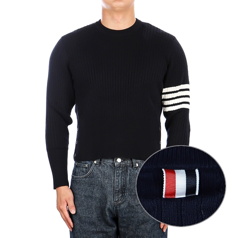 [톰브라운] 23SS (MKA460A Y3014 415) 남성 사선완장 니트