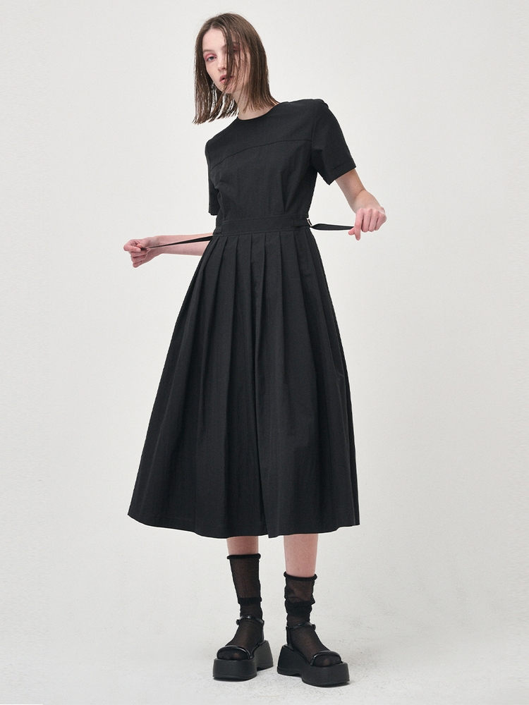 [리퍼브]Half Sleeve Pleats Dress, Black