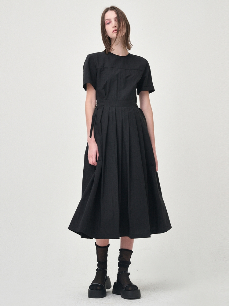 [리퍼브]Half Sleeve Pleats Dress, Black