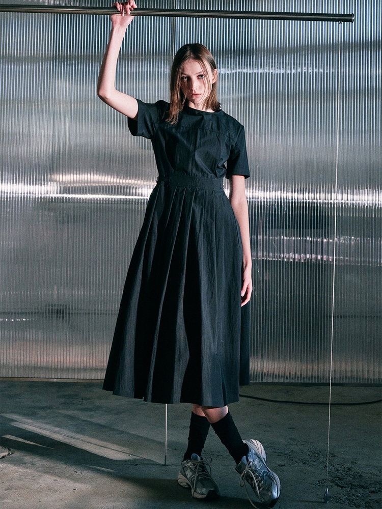 [리퍼브]Half Sleeve Pleats Dress, Black