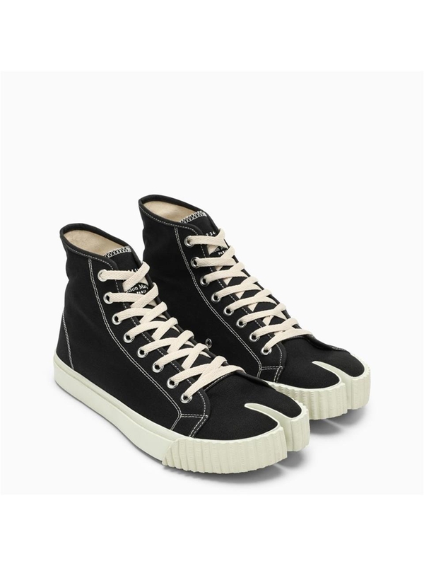 메종마르지엘라 Maison Margiela Tabi black canvas high trainer S57WS0440P4291