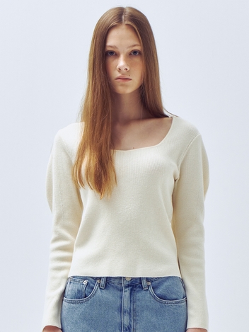  Lya Heart Neck Knit VC2378PO004M