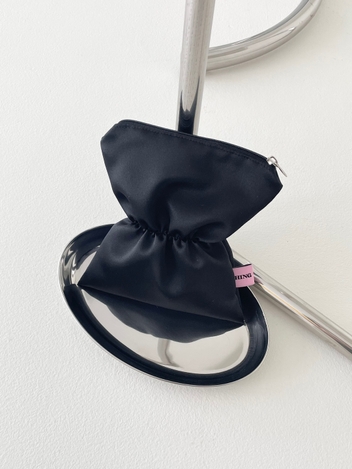 Silk Shirring Pouch_Black