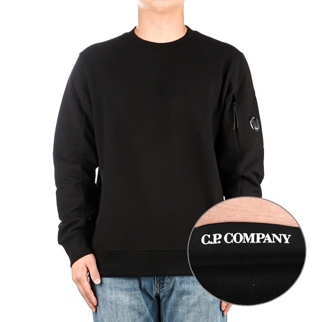 [CP컴퍼니] 23FW (15CMSS022A 5086W 999) 남성 렌즈 와펜 맨투맨