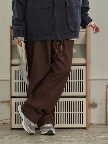 투 턱 와이드 데님 팬츠 브라운