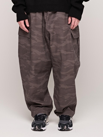 CB CAMO CARGO PANTS (BLACK)