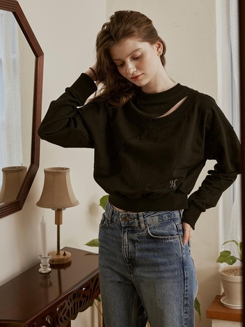 [HUNCH] Front cut out sweatshirt (2color)
