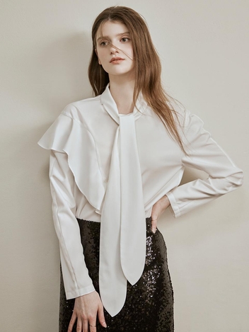 [HUNCH] One shoulder frill tie blouse (2color)