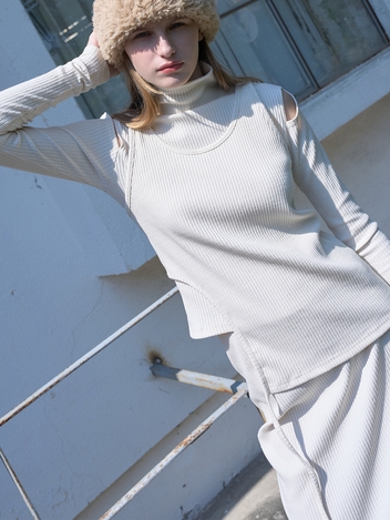 Cut out Strap Ribbed Sleeveless Span Tshirts Cream