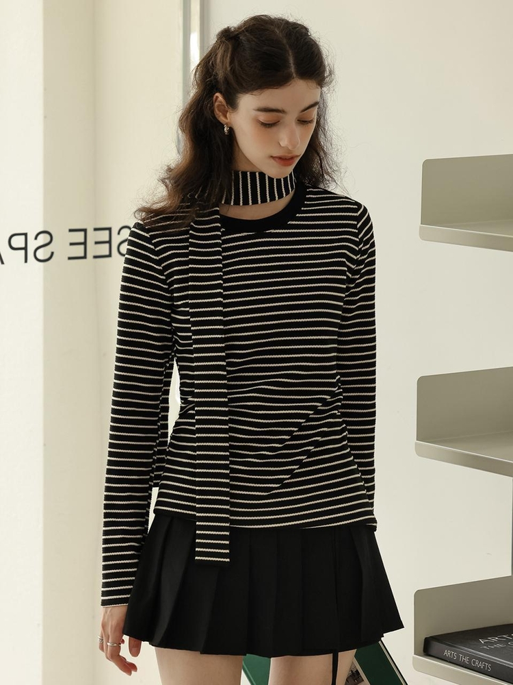 DD_Striped round neck scarf top_BLACK