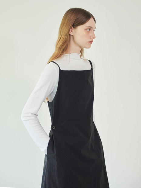 [9/25 예약배송] Square neck ops (Black)