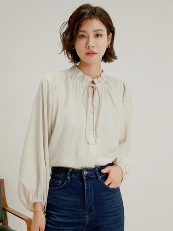[10/6 예약배송] LS _Stand-up collar balloon blouse