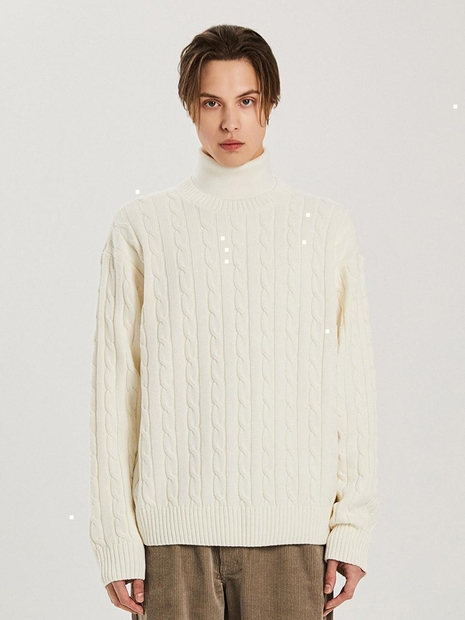 23 FW 남여공용 라운드넥 꽈배기 케이블 니트 (O-WHITE)