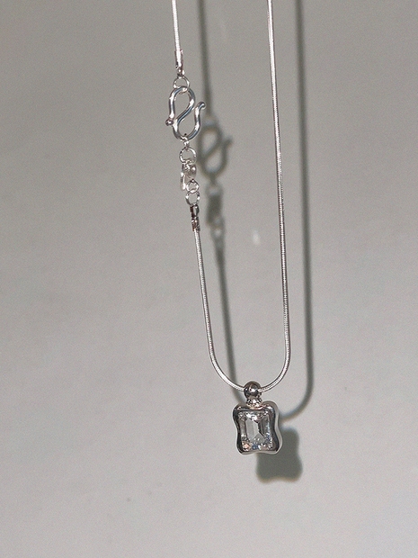 Topaz Perfume Necklace 2023ver
