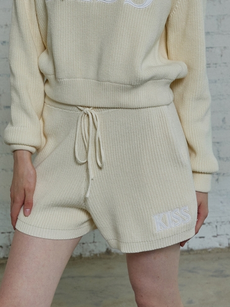  K KISS KNIT HALF PANTS [IVORY]