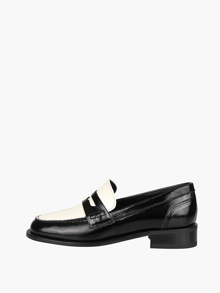 Margaret Loafer - Cream+Black