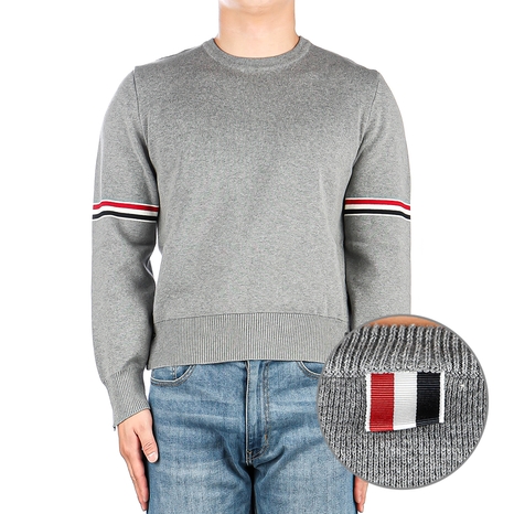 [톰브라운] 23FW (MKA326A Y3001 055) 남성 밀라노 슬리브 니트