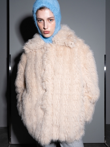 [12/15일 예약 발송]Eco Fur Neckline Hook 4 Button Jacket Beige