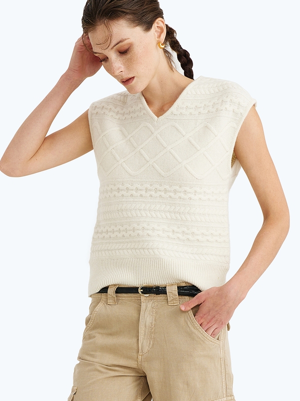 DIAMANT V-NECK VEST IVORY