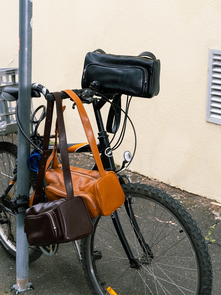 Poster pocket bag - vintage camel