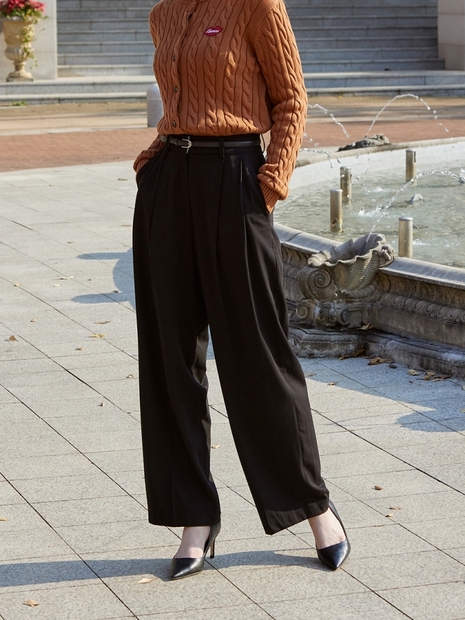 WIDE PINTUCK SLACKS [BLACK]