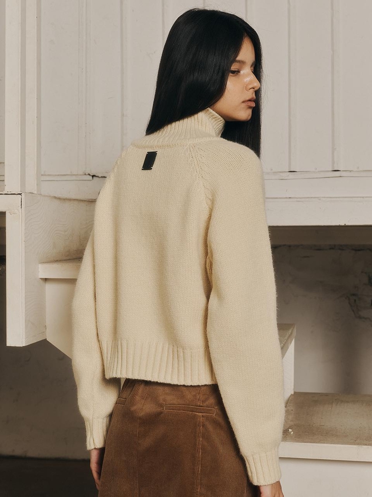 AR_Half zipper sweater_LIGHT BEIGE