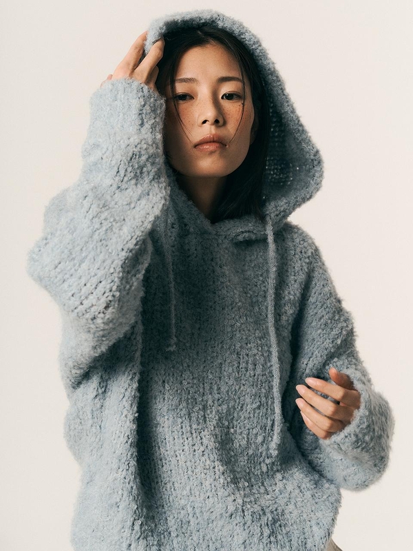 AR_Fluffy hooded sweater_2color