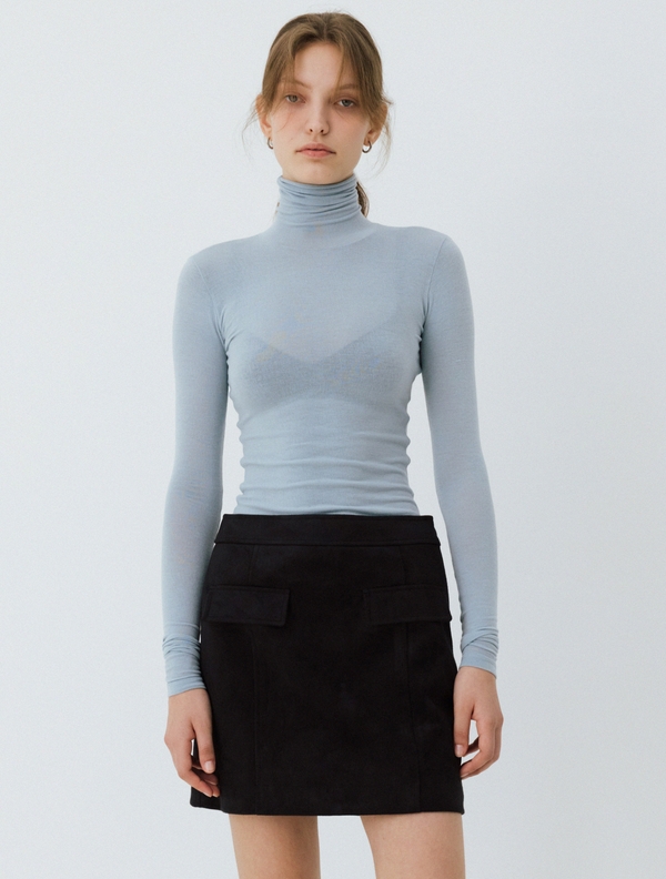 signature turtle-neck top (sky blue)