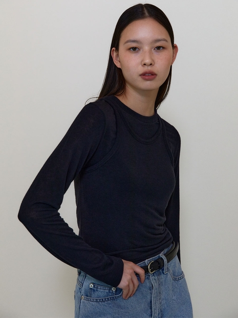 Layered set up T-shirts (Black)